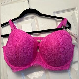 Victoria’s Secret pink bra